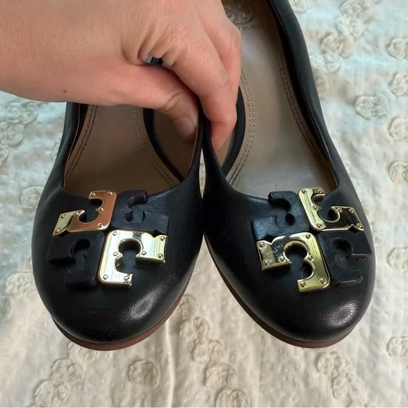 Tory Burch Lowell Leather Wedge Pump Size 7.5 - Picture 3 of 10